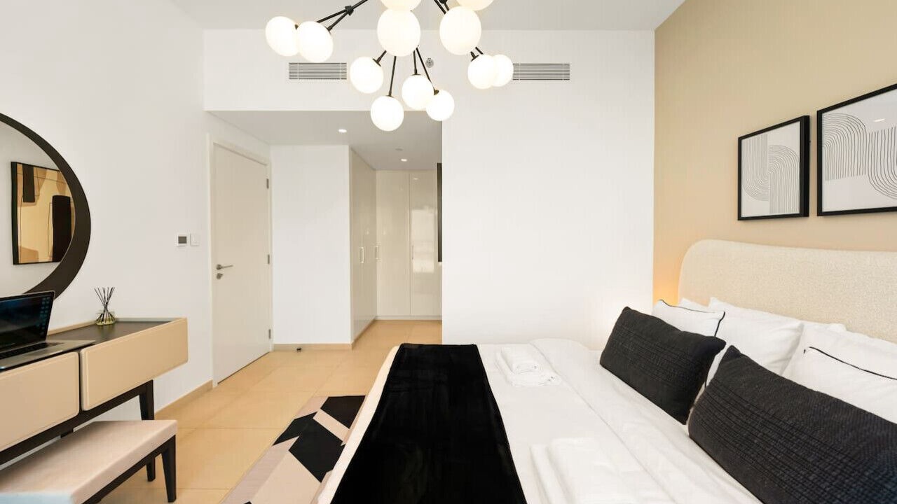 Photo of Bedroom in Za'abeel 2