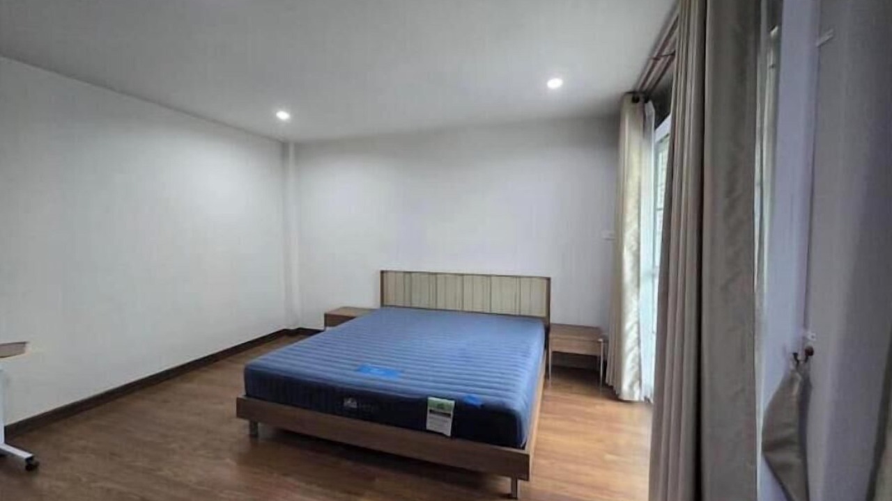 Photo of Bedroom in Srisa Chorakhe Noi