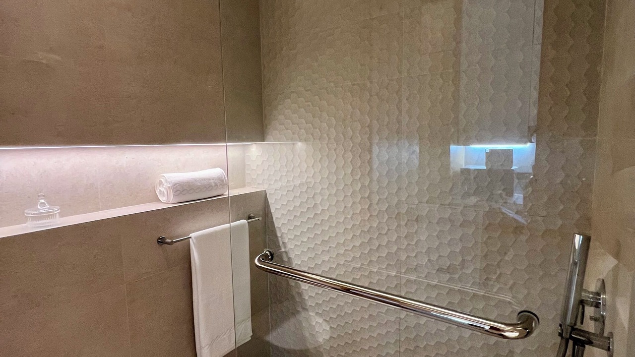 Photo of Bathroom in Palm Jumeirah