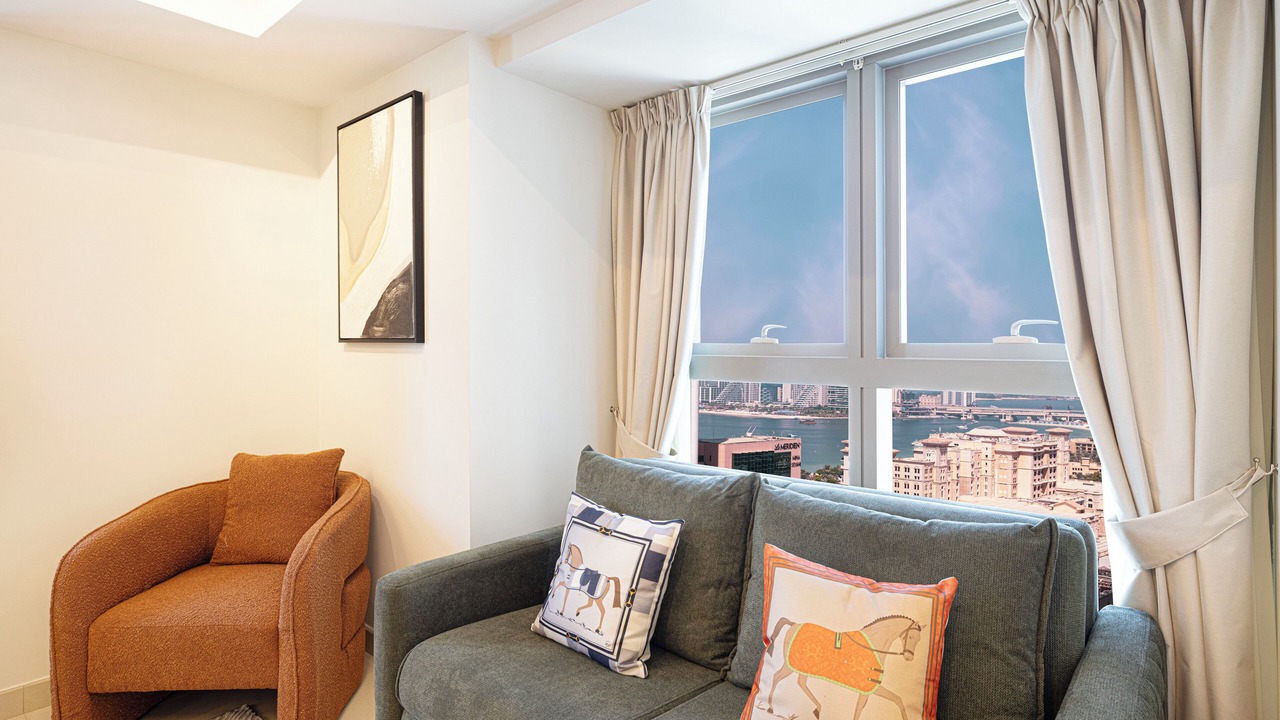 Photo of Livingroom in Trade Center