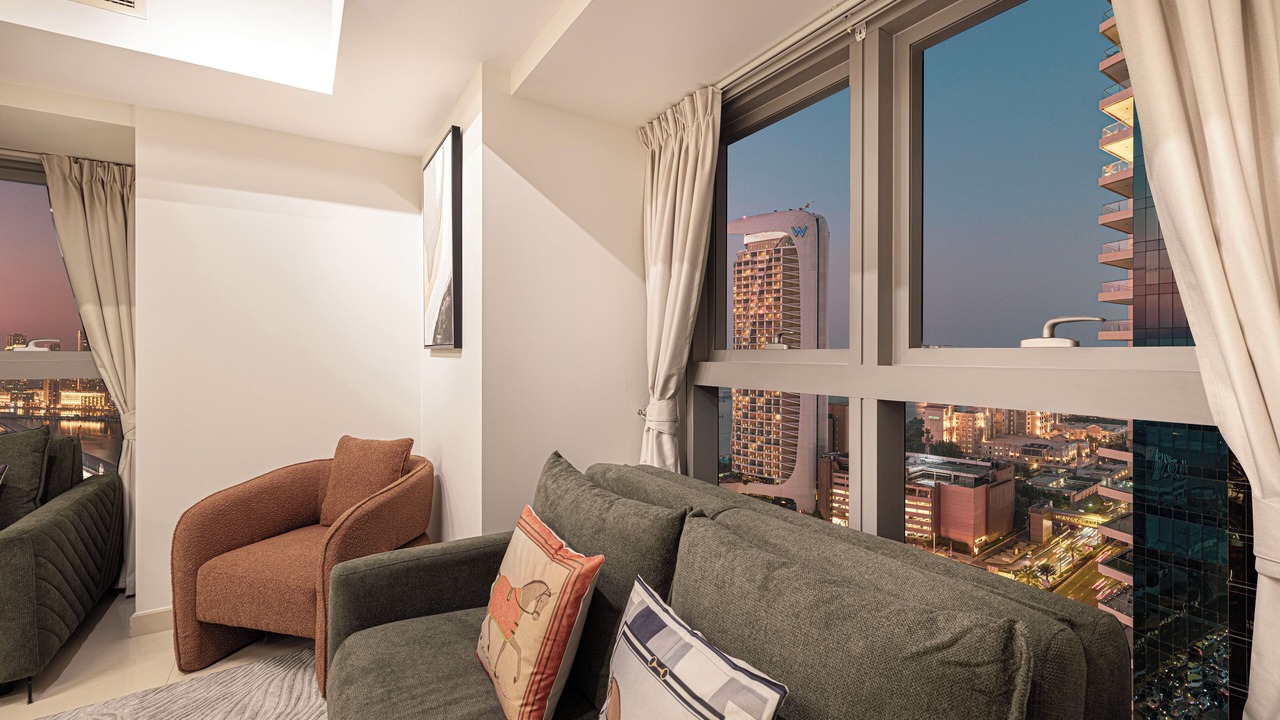 Photo of Livingroom in Trade Center