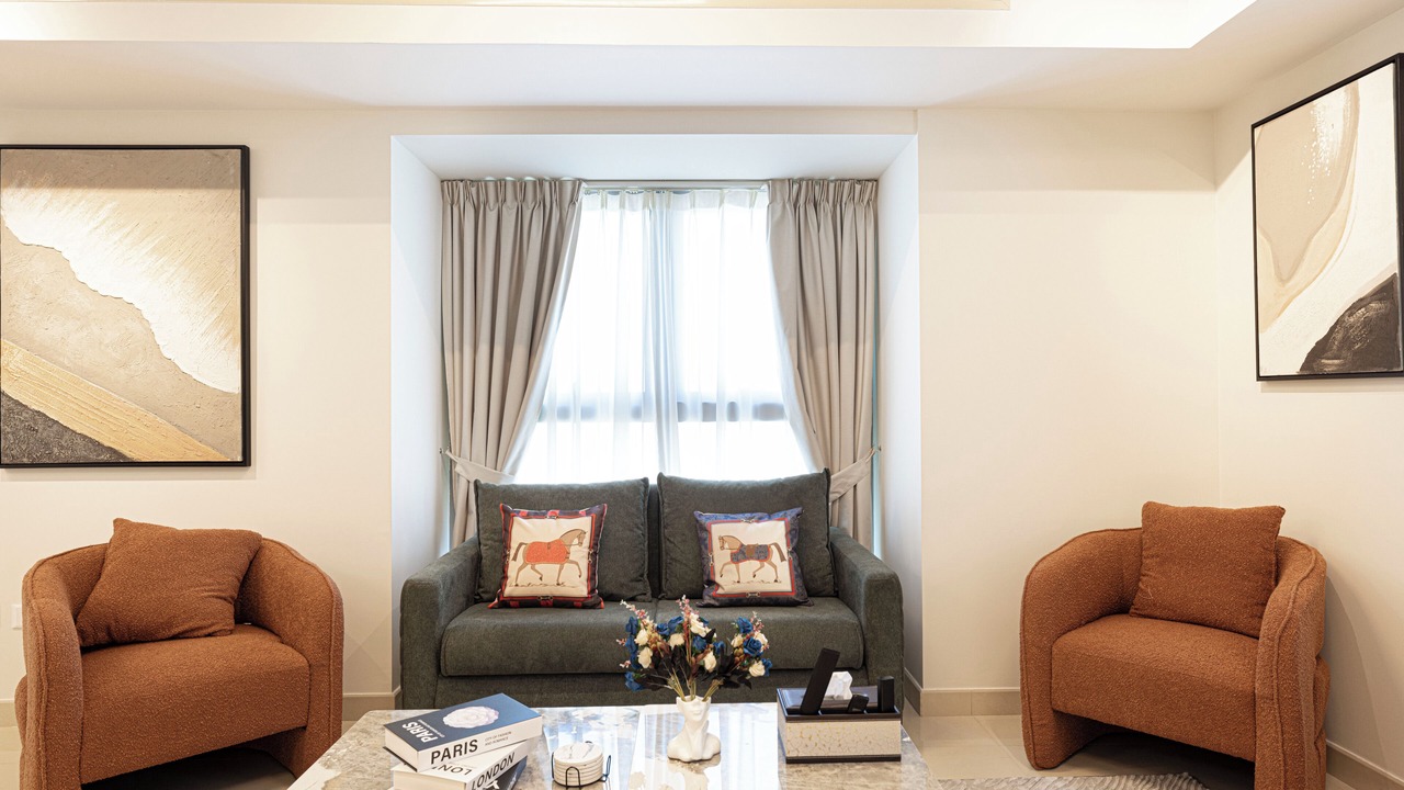 Photo of Livingroom in Trade Center