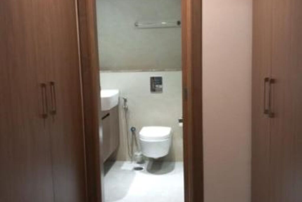 Photo of Bathroom in Discovery Gardens
