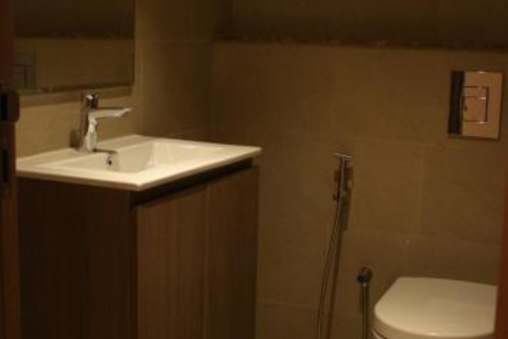 Photo of Bathroom in Discovery Gardens