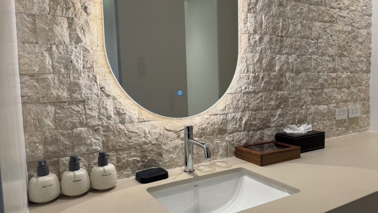 Photo of Bathroom in Maret