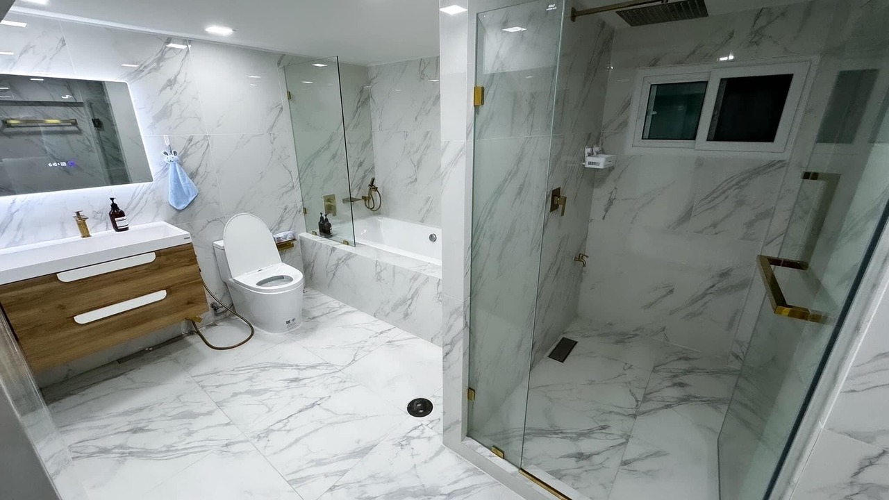 Photo of Bathroom in Huai Khwang