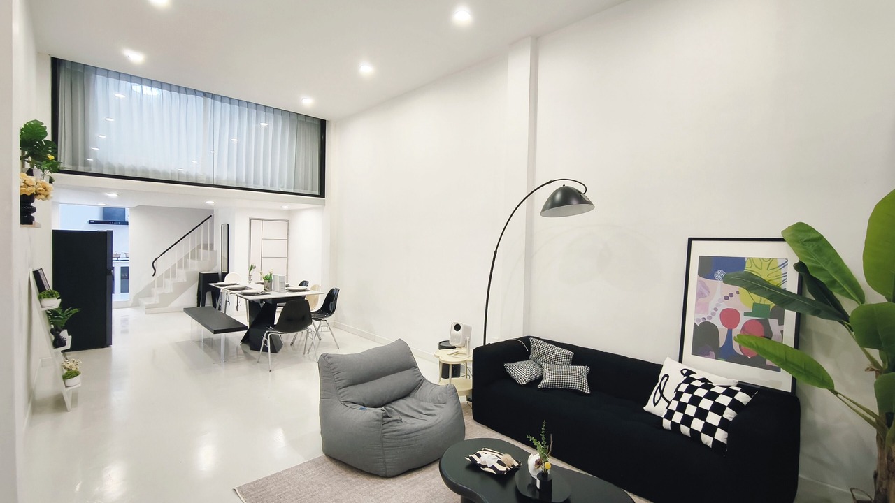 Photo of Livingroom in Silom