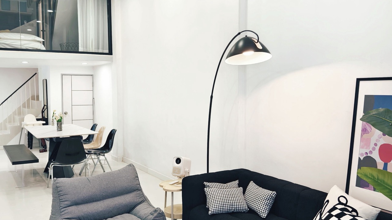 Photo of Livingroom in Silom