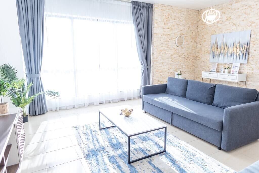 Photo of Livingroom in Trade Centre 1