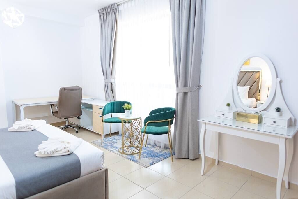 Photo of Bedroom in Trade Centre 1