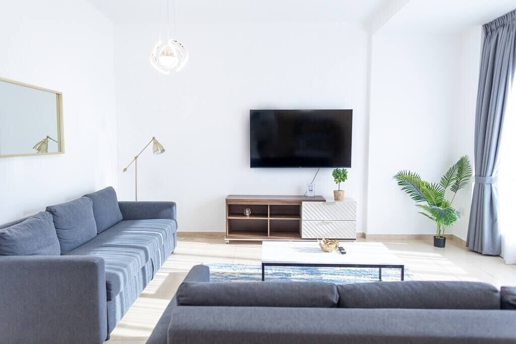 Photo of Livingroom in Trade Centre 1