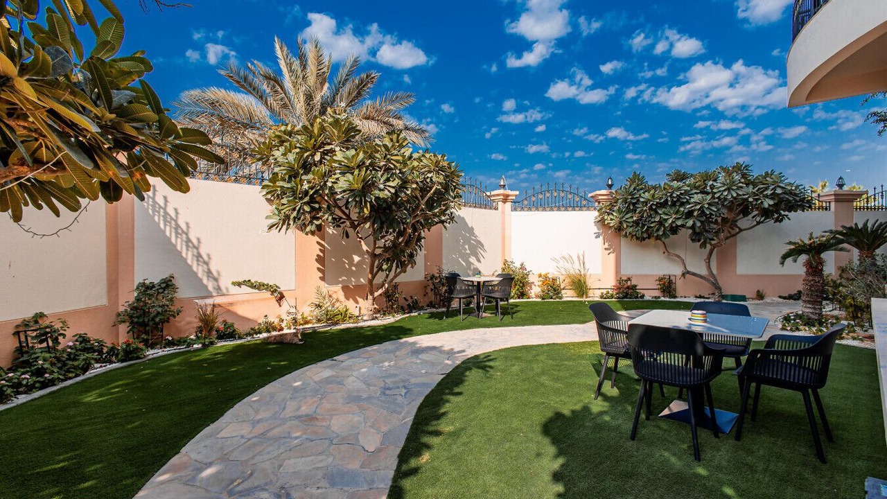 Photo of Outdoor in Jumeira 3