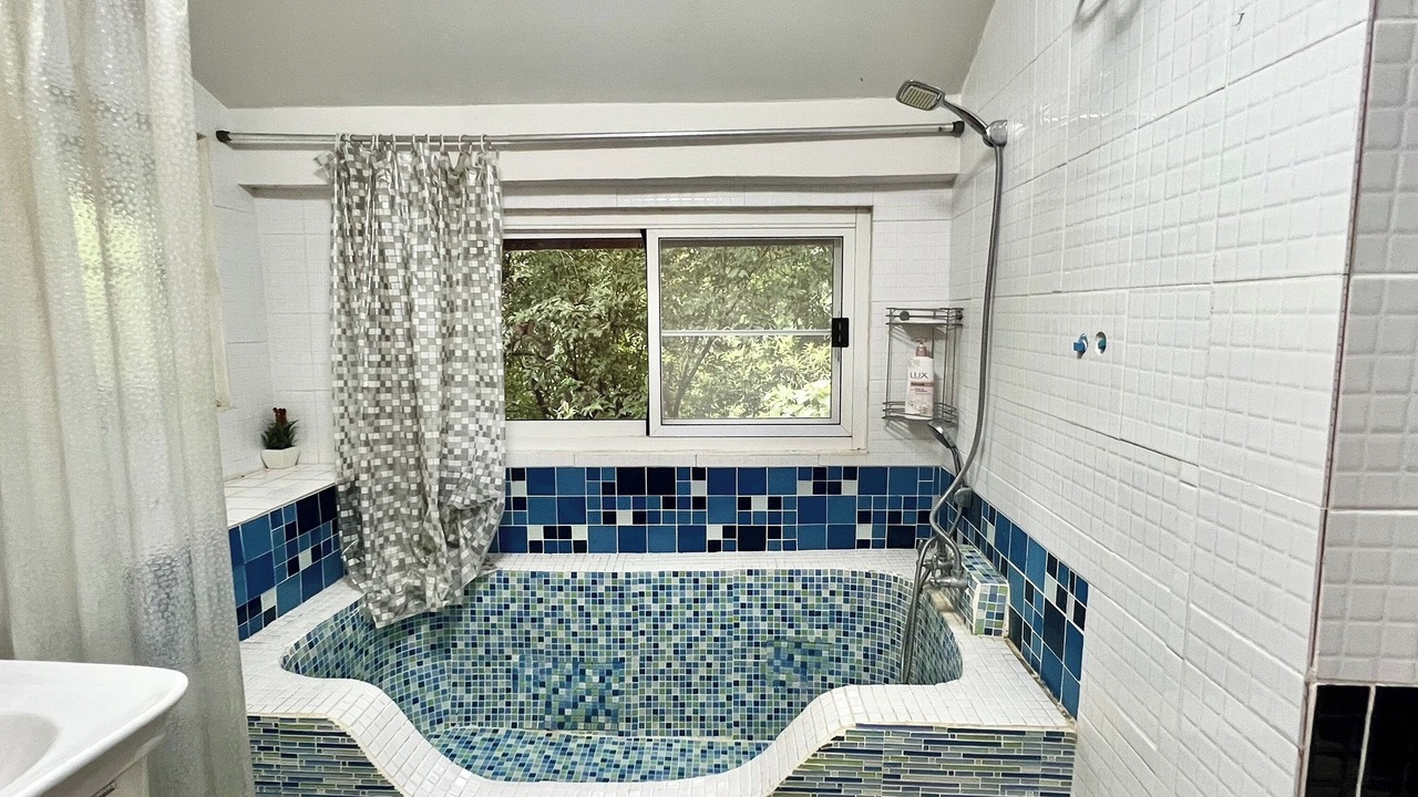 Photo of Bathroom in Kuet Chang
