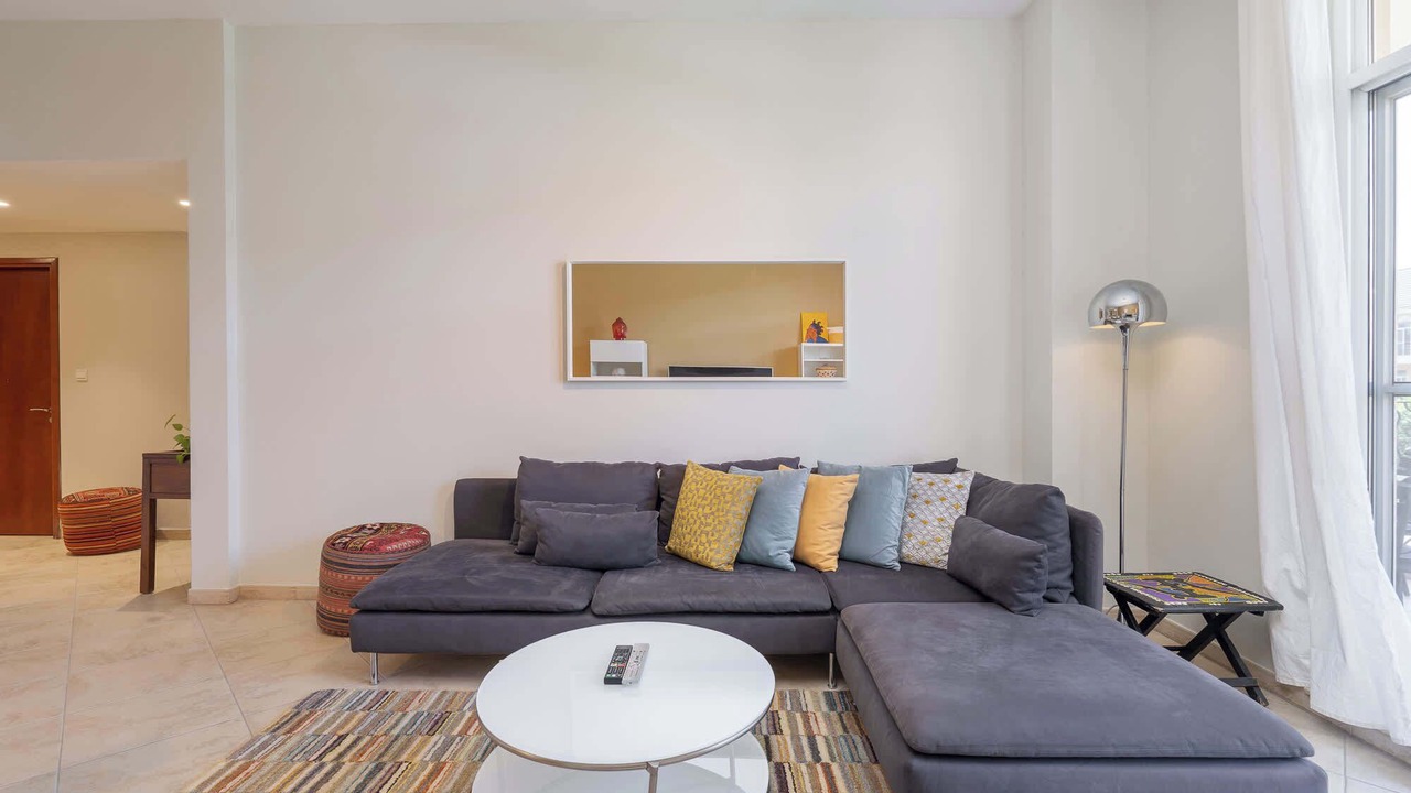 Photo of Livingroom in Motor City