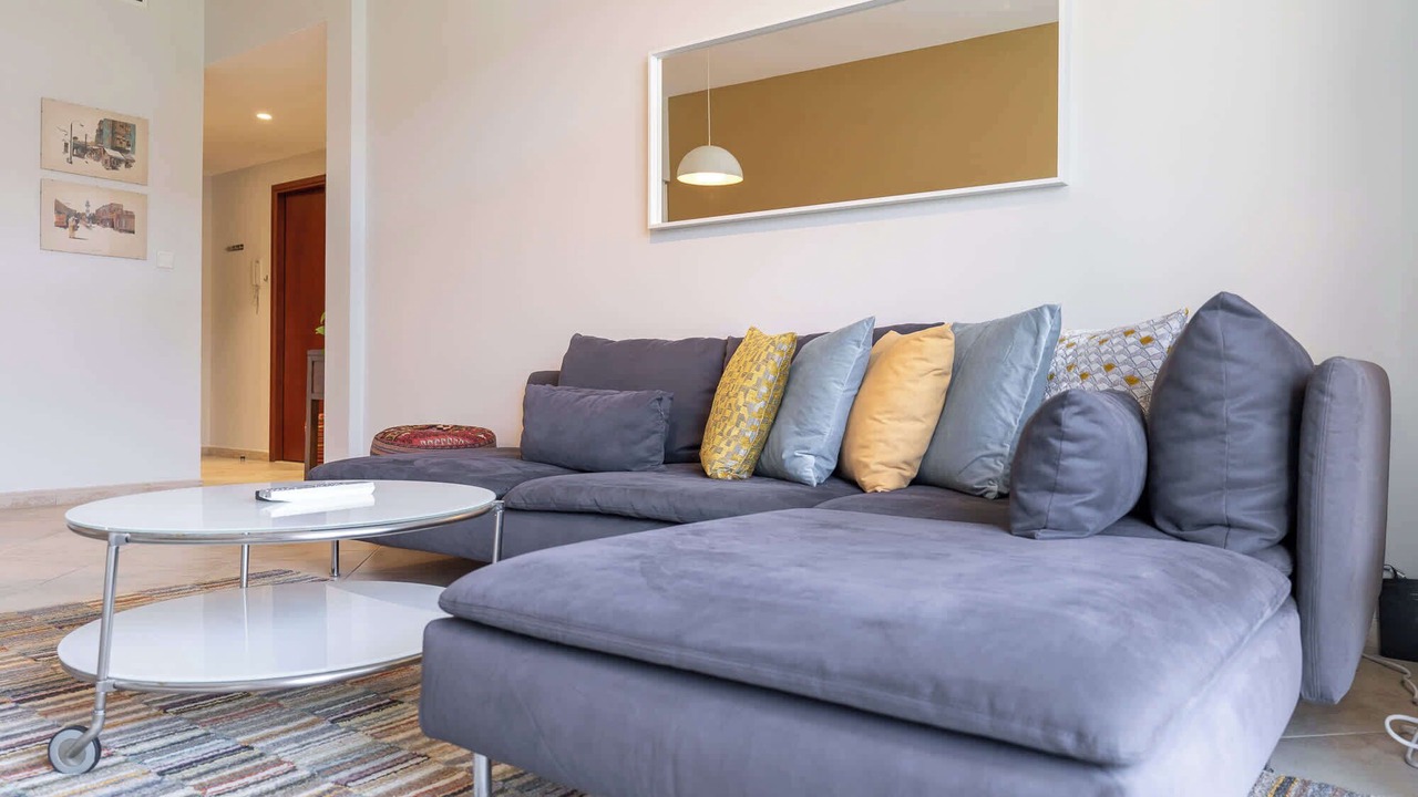 Photo of Livingroom in Motor City