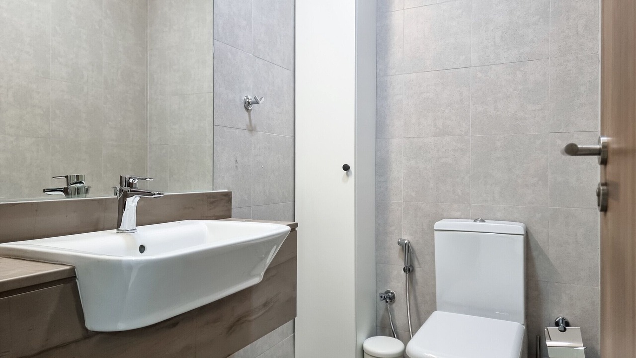 Photo of Bathroom in Discovery Gardens