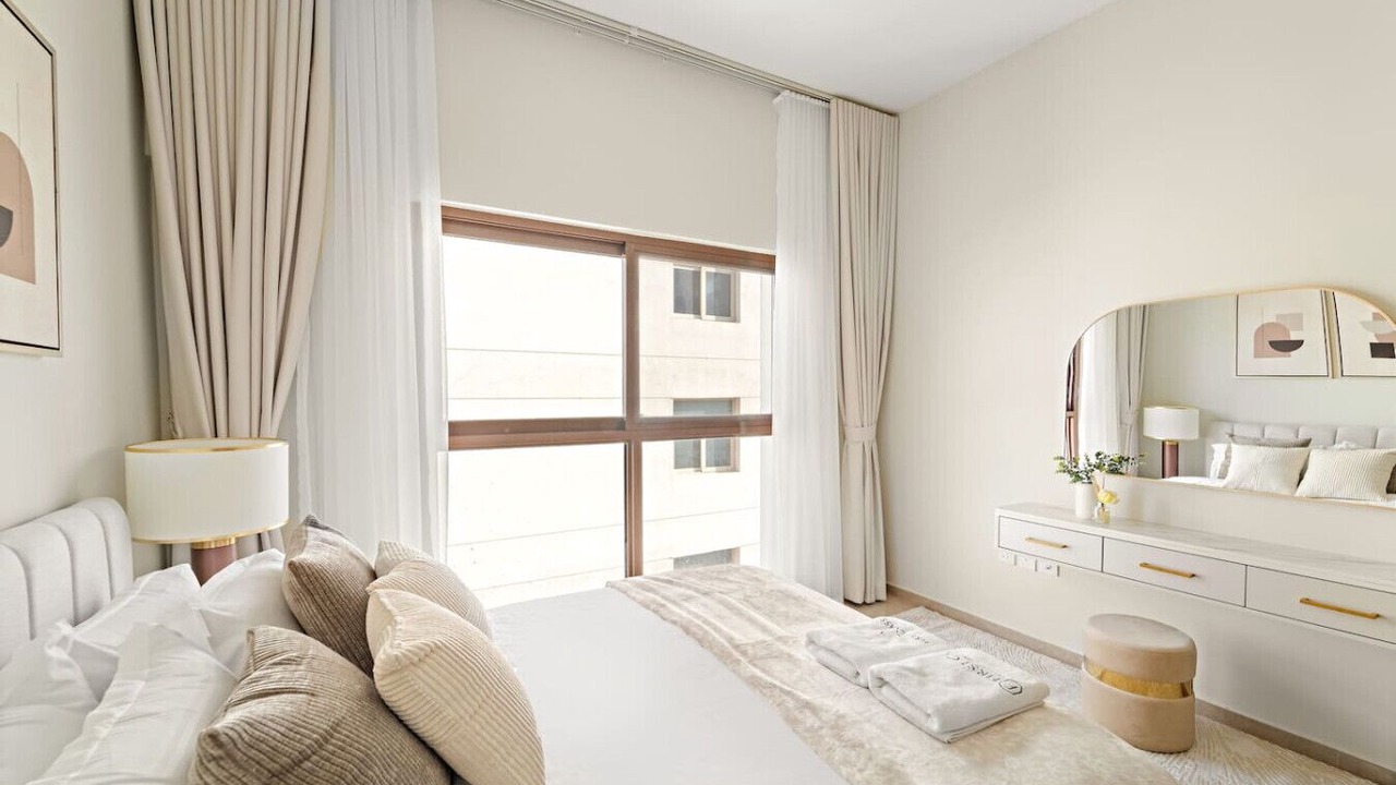 Photo of Bedroom in Discovery Gardens