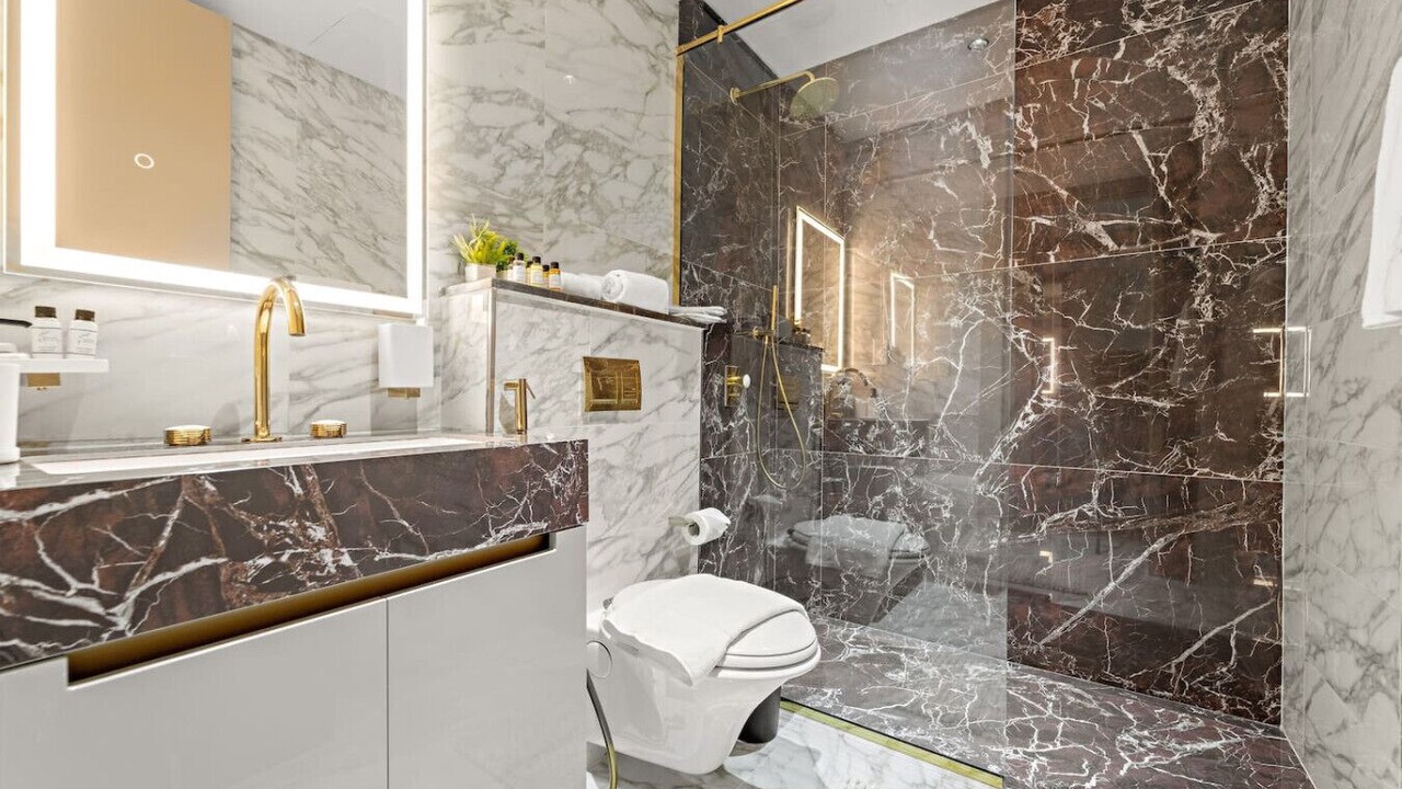 Photo of Bathroom in Discovery Gardens