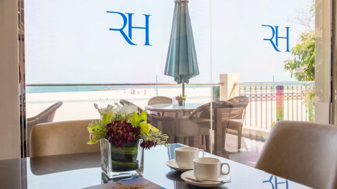 Photo of Livingroom in Jumeira 3