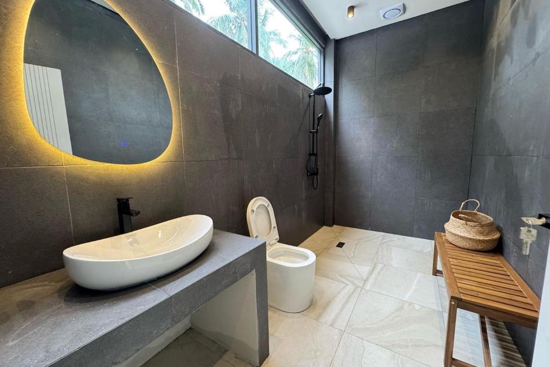 Photo of Bathroom in Wok Tum