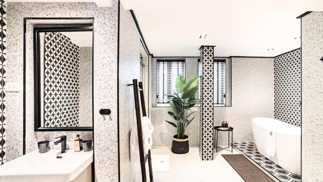 Photo of Bathroom in Chakkrawat