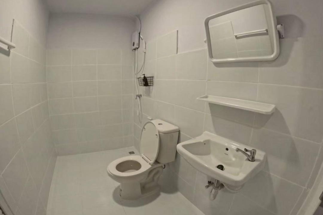 Photo of Bathroom in Sanam Pao