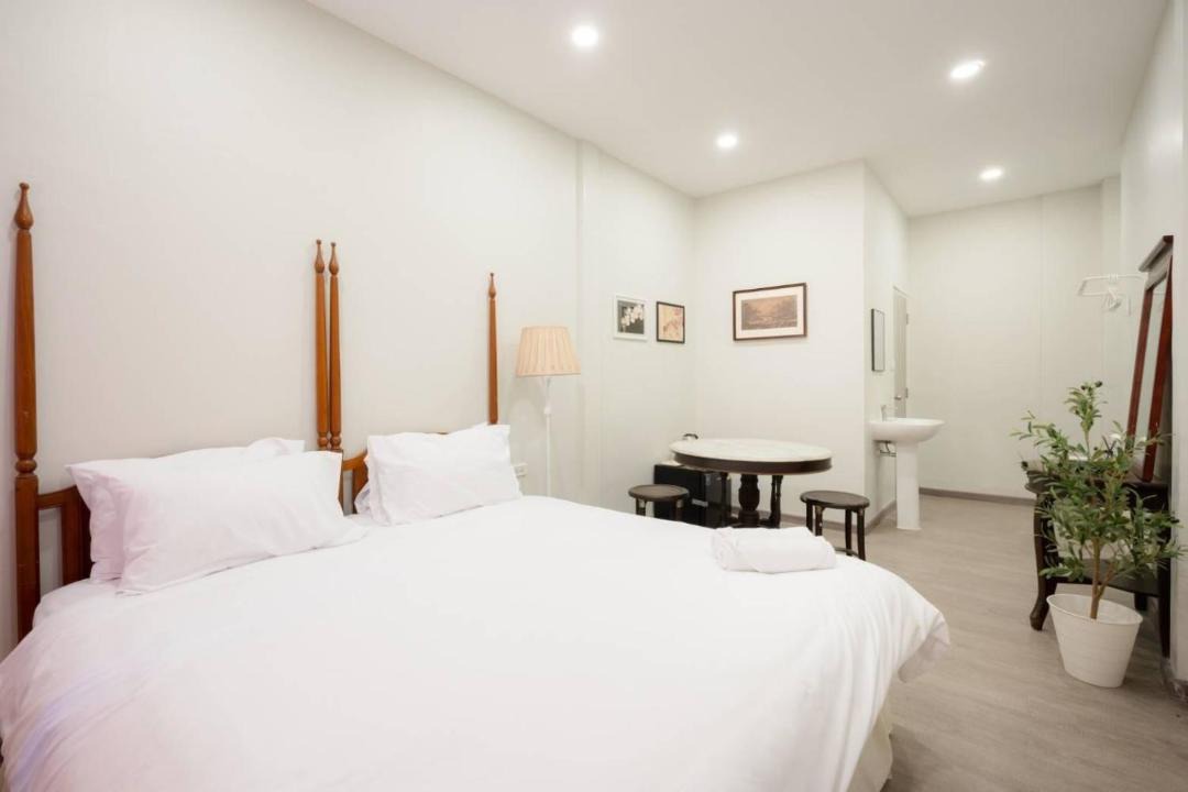 Photo of Bedroom in China Town