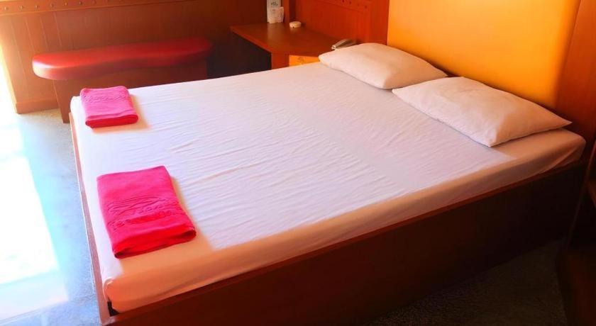 Photo of Bedroom in Tha Thaewawong