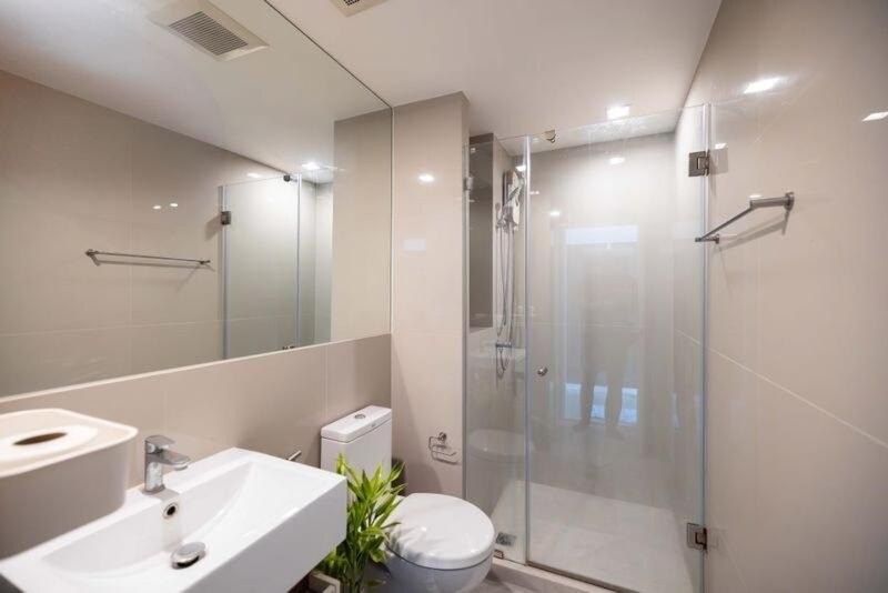Photo of Bathroom in Khanna Yao
