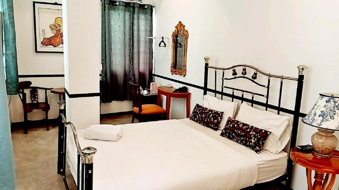 Photo of Bedroom in China Town