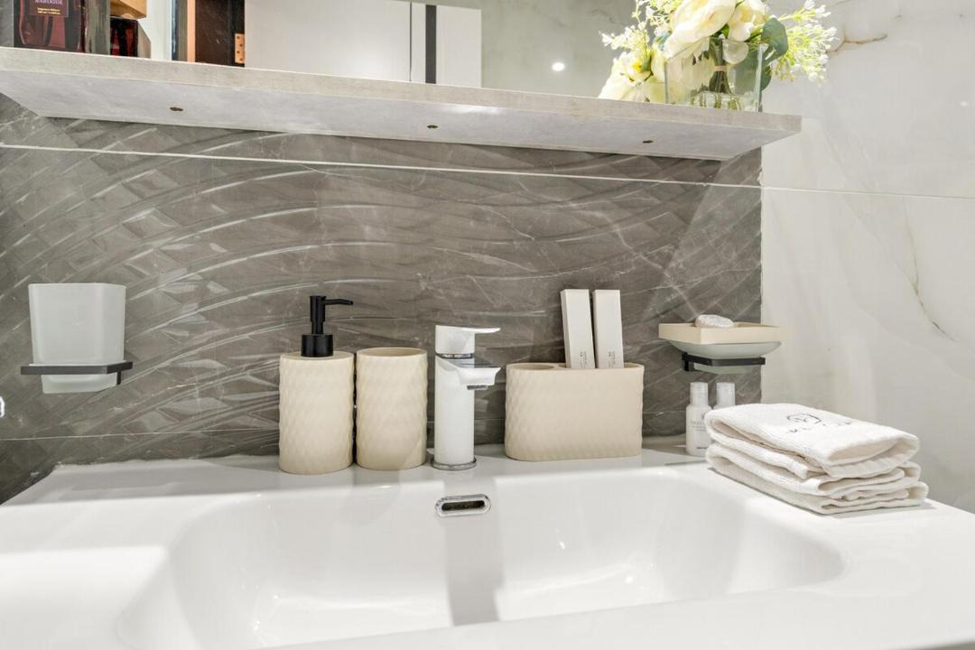 Photo of Bathroom in Discovery Gardens