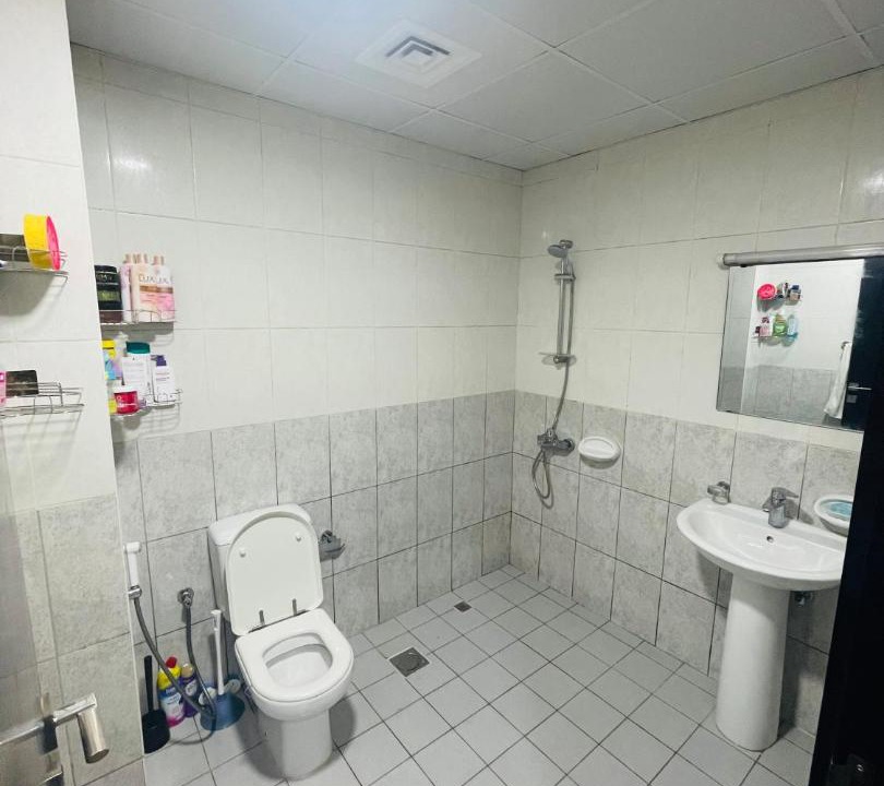 Photo of Bathroom in Jebel Ali