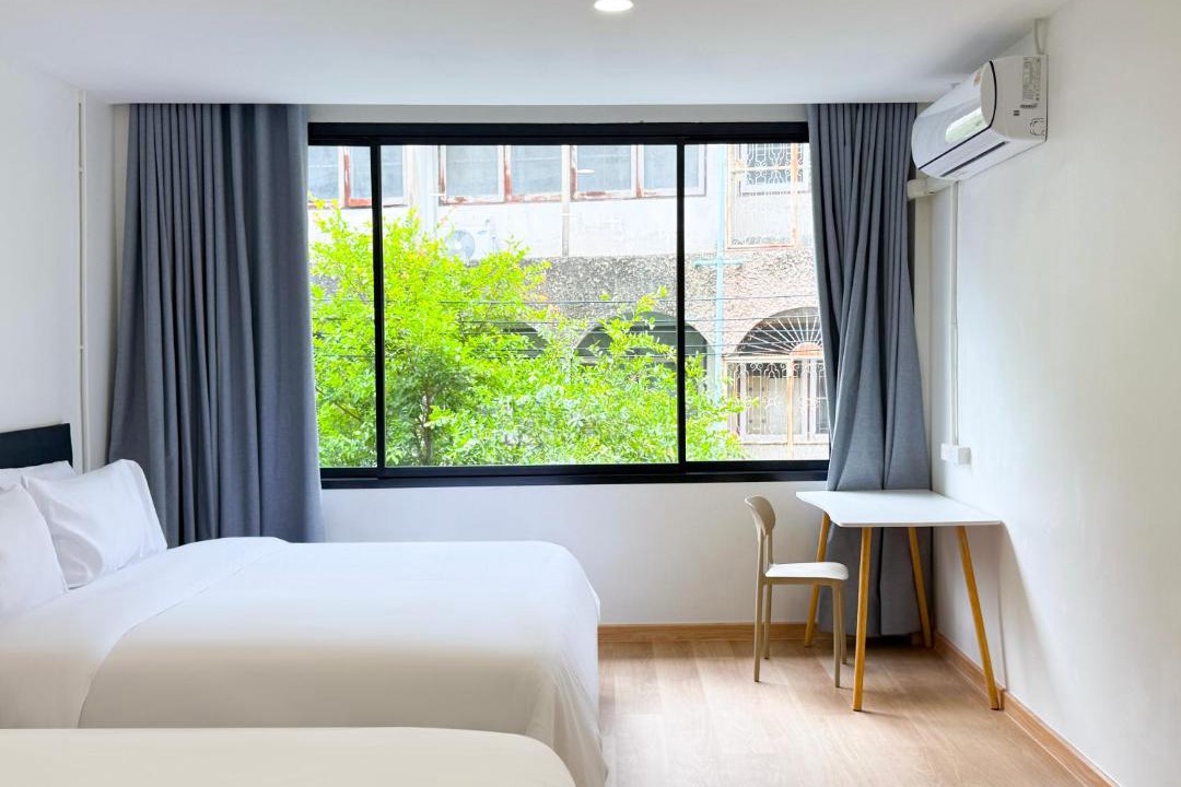 Photo of Bedroom in Thanon Phetchaburi