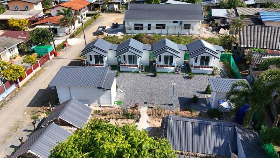 Photo of Buildings in Pak Nam
