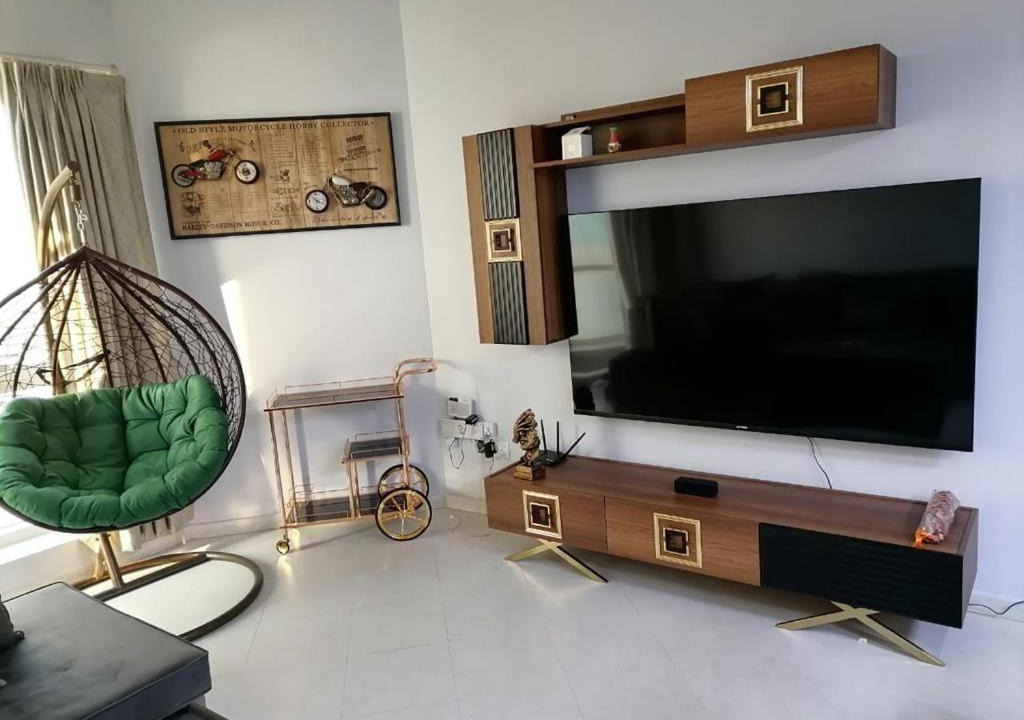 Photo of Livingroom in Al Majaz