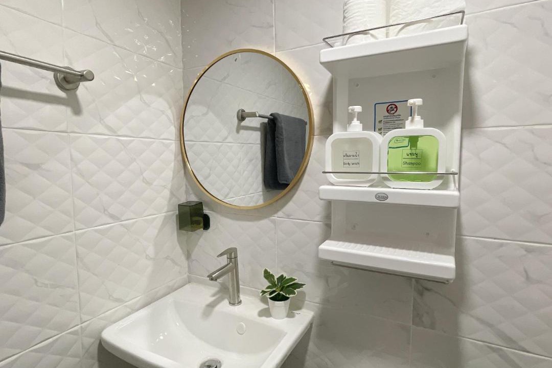 Photo of Bathroom in Wat Sam Phraya