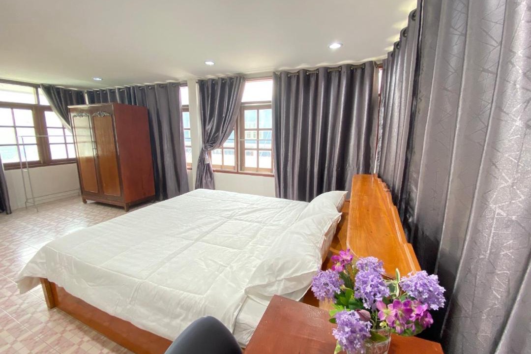 Photo of Bedroom in Taling Chan