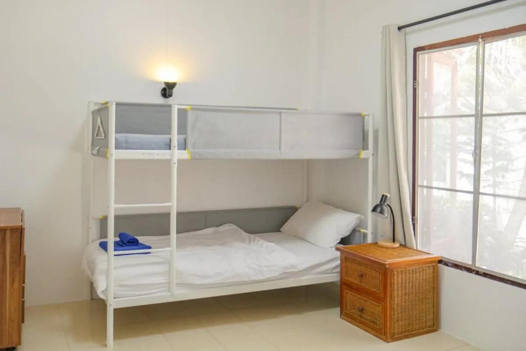Photo of Bedroom in Laem Set