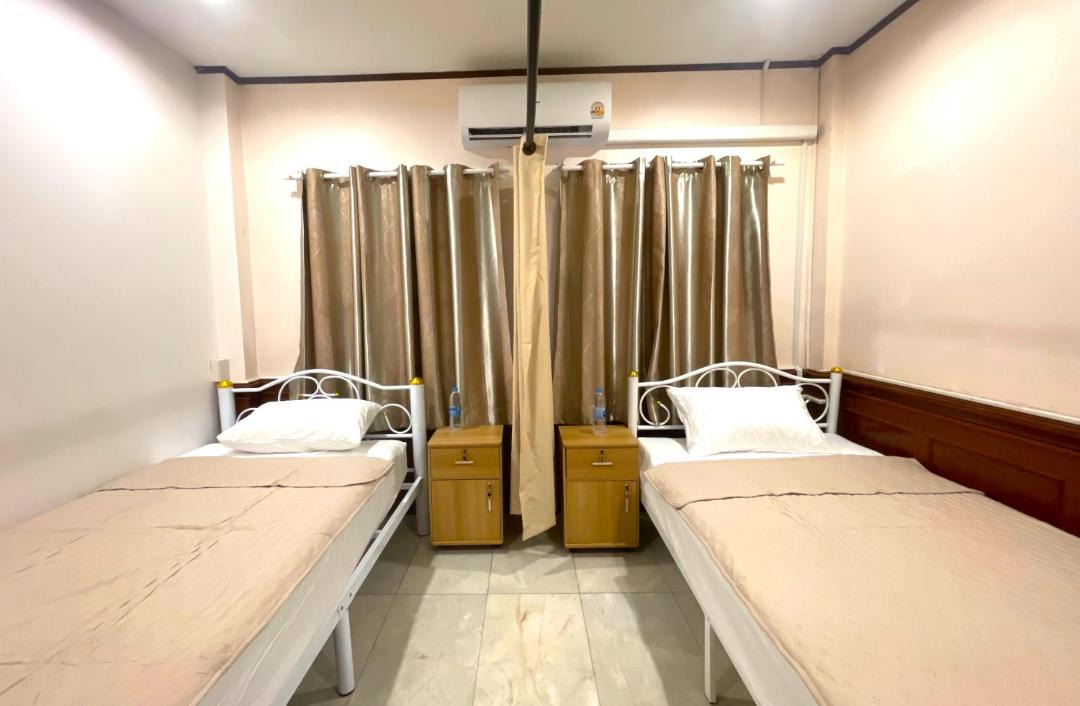 Photo of Bedroom in Phra Khanong Nuea