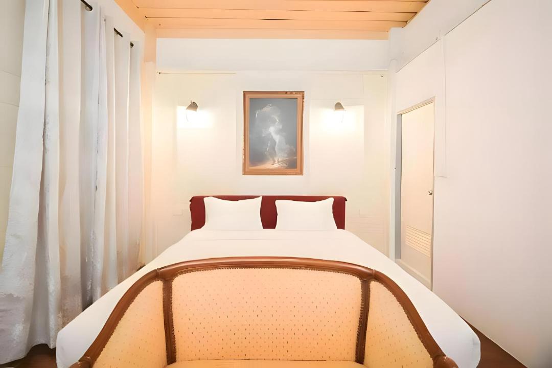 Photo of Bedroom in China Town