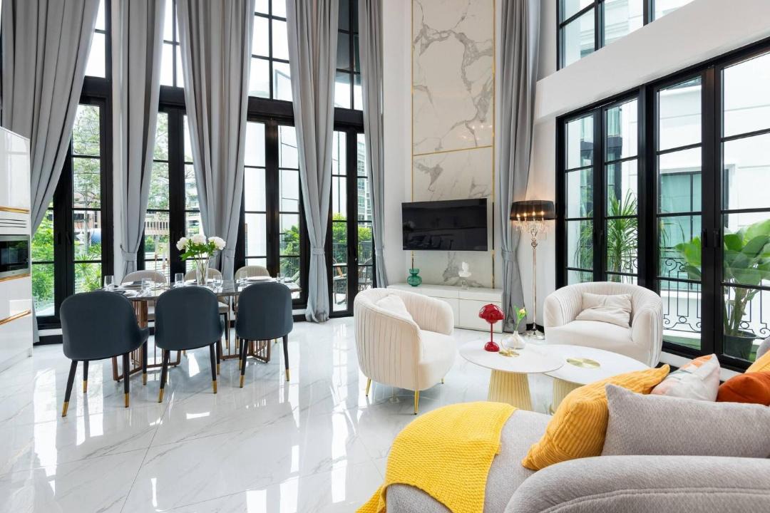 Photo of Livingroom in Phra Khanong Nuea