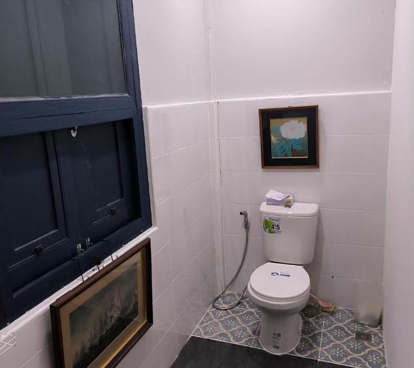 Photo of Bathroom in Bang Lamphu Lang