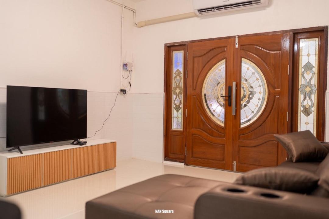 Photo of Livingroom in Thanon Phetchaburi