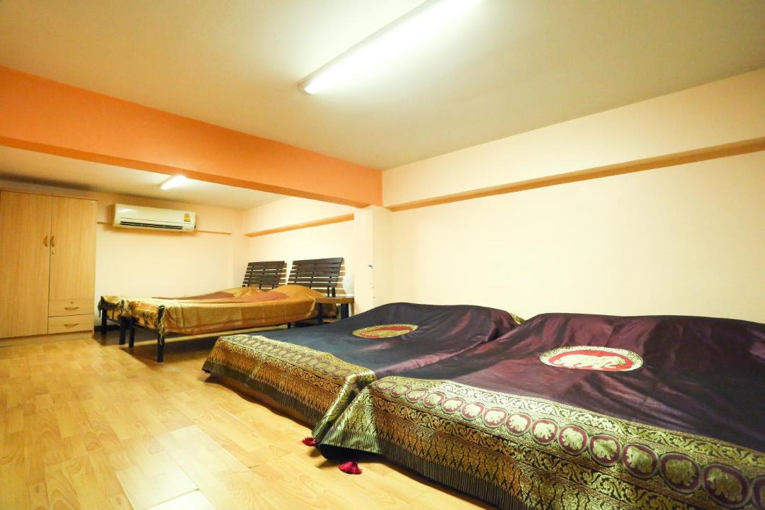 Photo of Bedroom in Khanna Yao