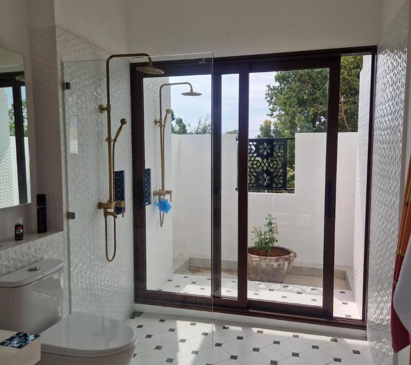 Photo of Bathroom in Pak Nam Pran
