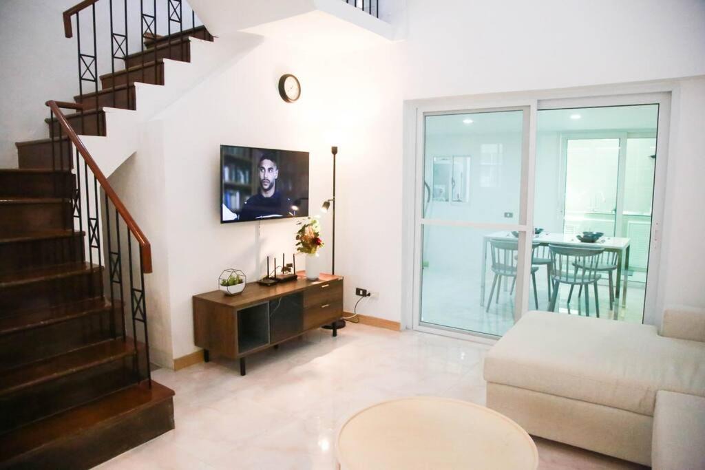 Photo of Livingroom in Bang Na