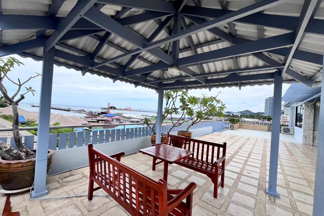 Photo of Patio Balcony in Tha Thaewawong