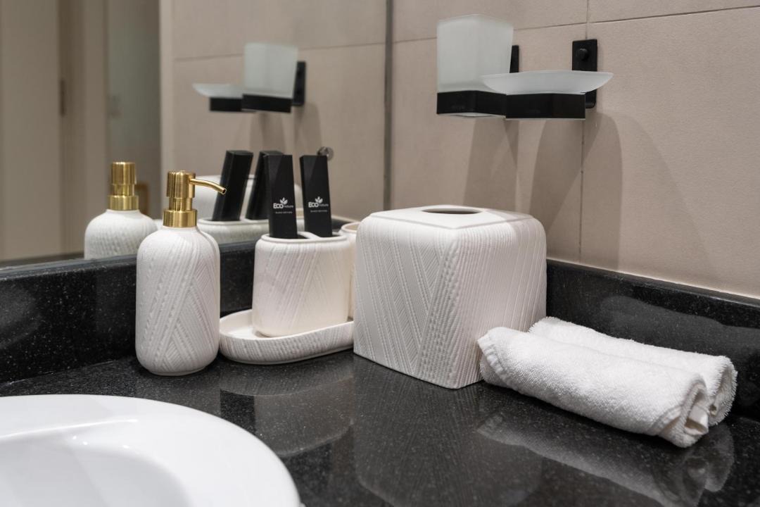 Photo of Bathroom in Discovery Gardens