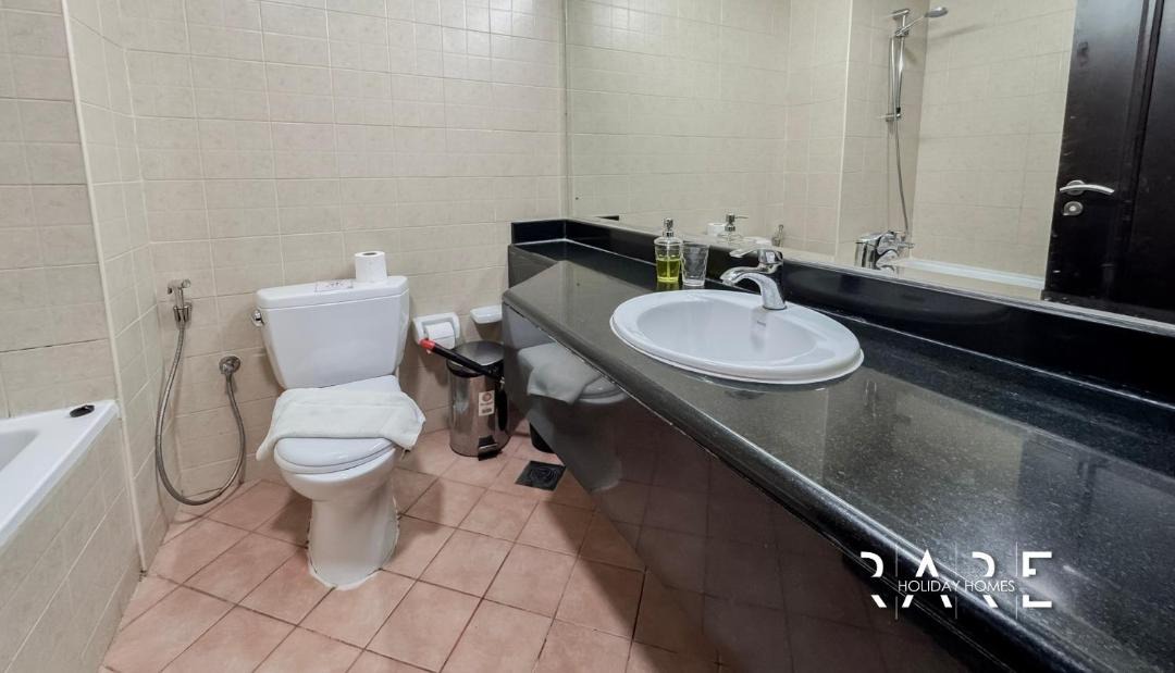 Photo of Bathroom in Discovery Gardens