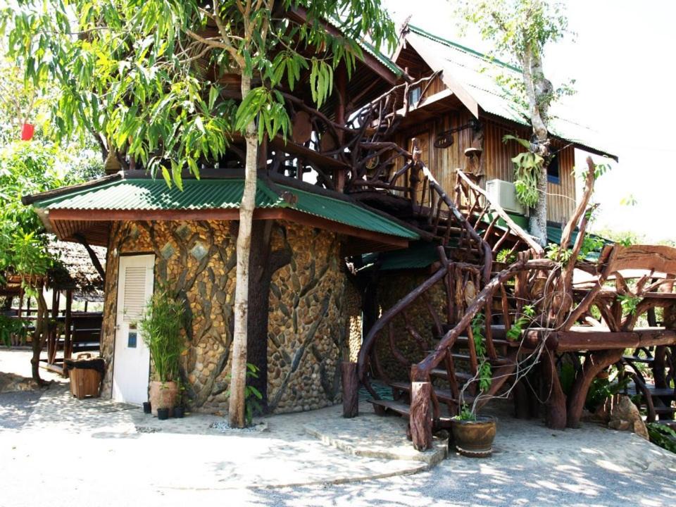 Photo of Others in Suan Phueng